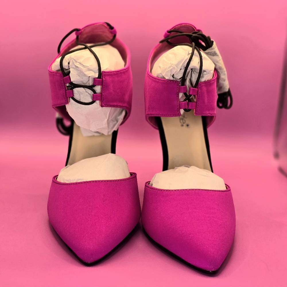 The cutest pink heels